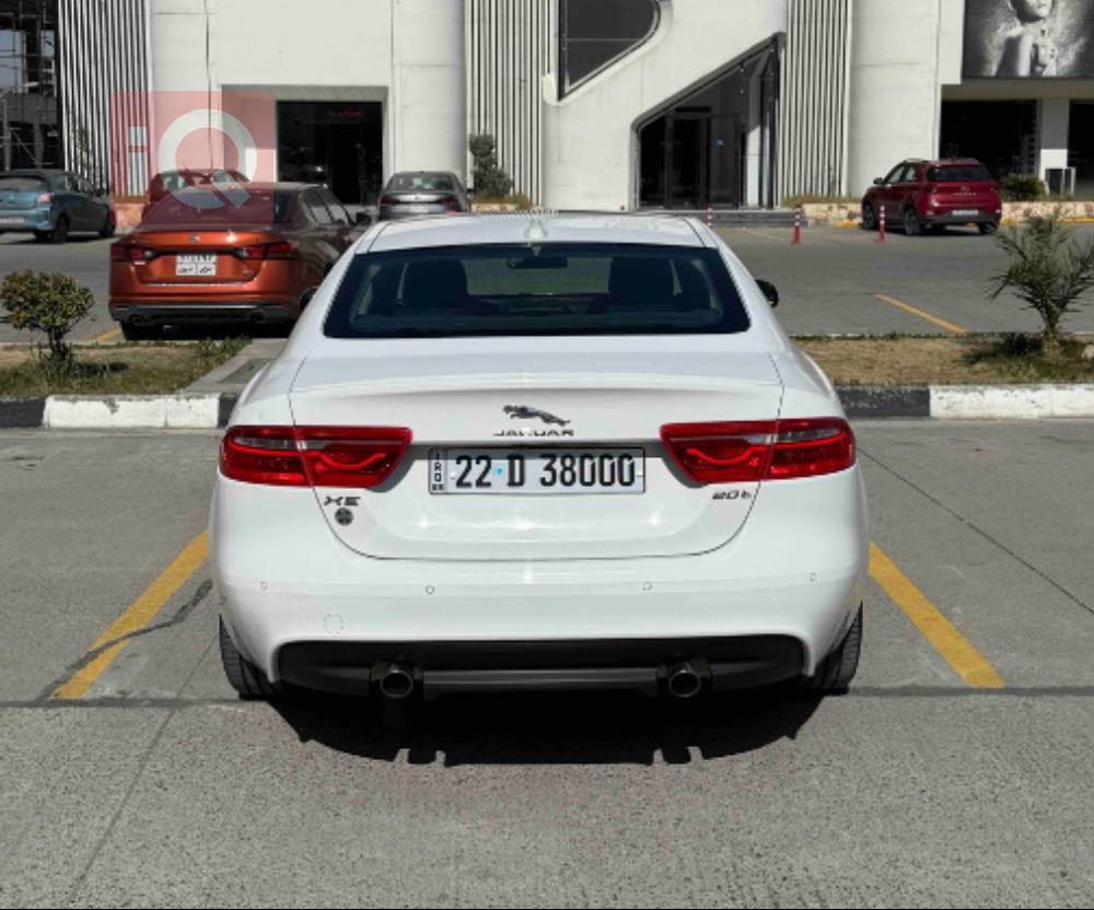 Jaguar XE